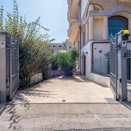 Luxury House Center With Private Garden Appartement