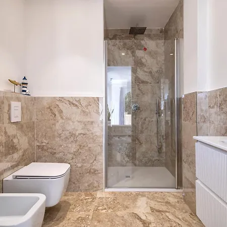 Διαμέρισμα Luxury House Center With Private Garden