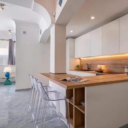 Luxury House Center With Private Garden Lägenhet *